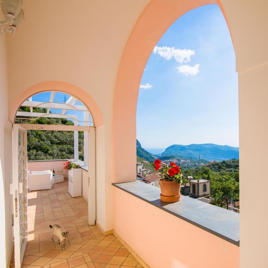 Ferienwohnung Shedir Vico Equense Exterior foto